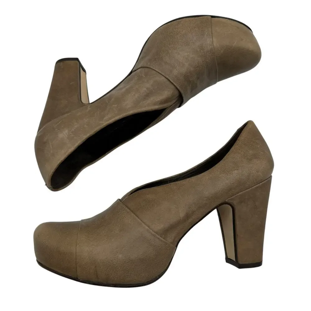 Audley London Retro Pin Up Pumps Almond Toe 39 Heels Tan Grey Neutral Closed Toe